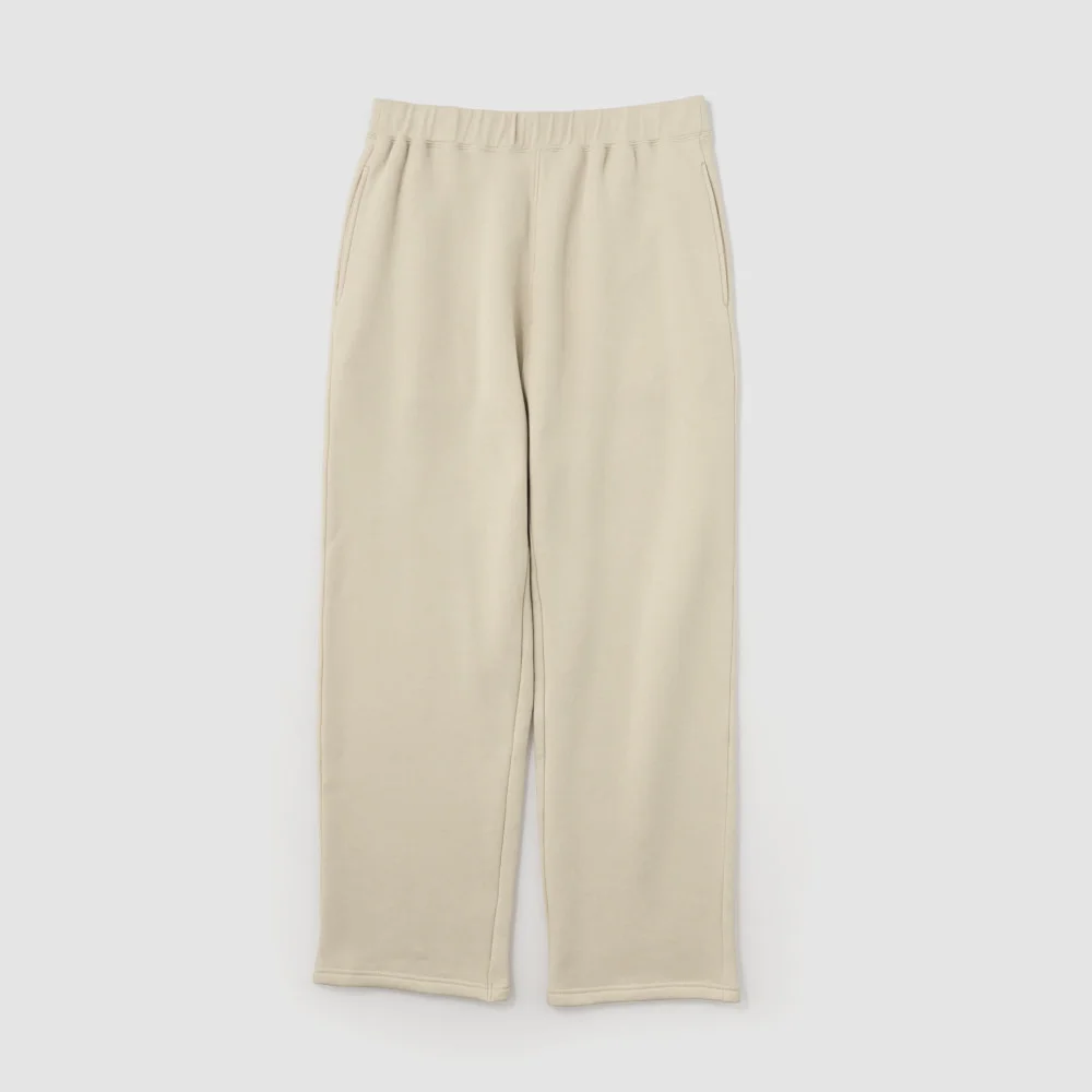 〈O2〉エア・スウェッツ ジェンダレス ストレートパンツ サンド