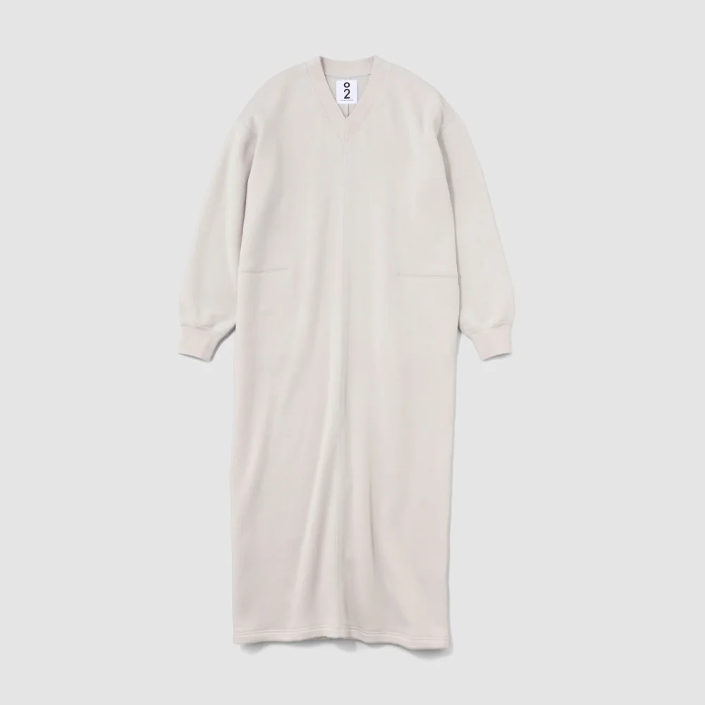 〈O2〉エア・スウェッツ レディス ワンピース シルバー