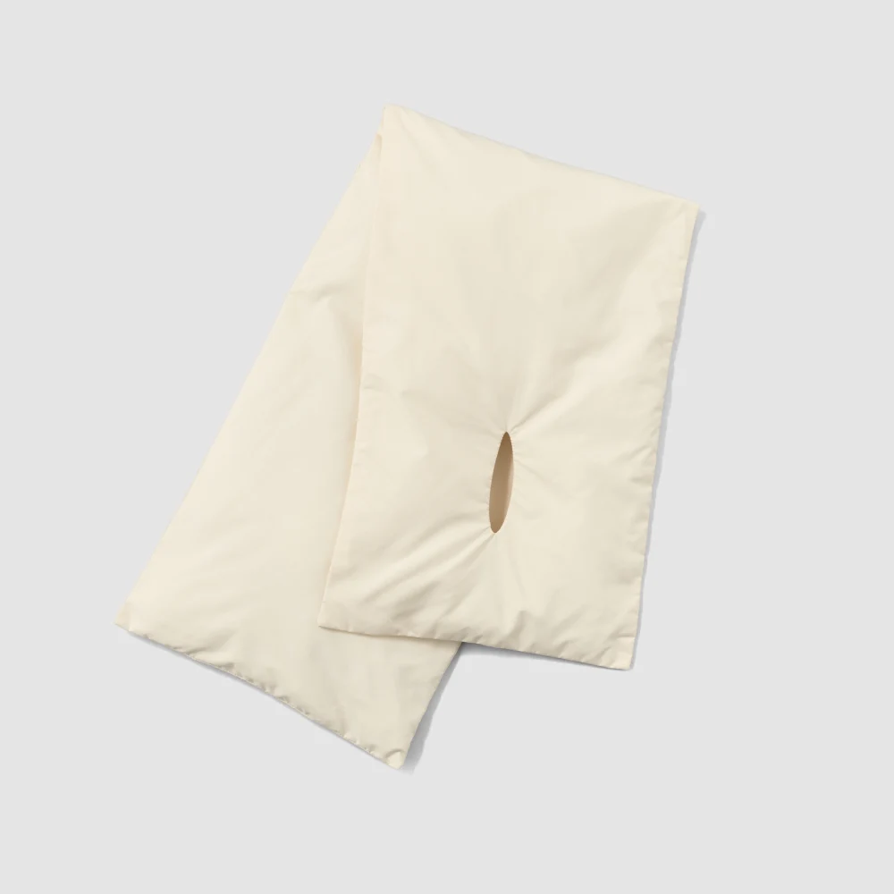 〈O2〉インサレーションマフラー アイボリー